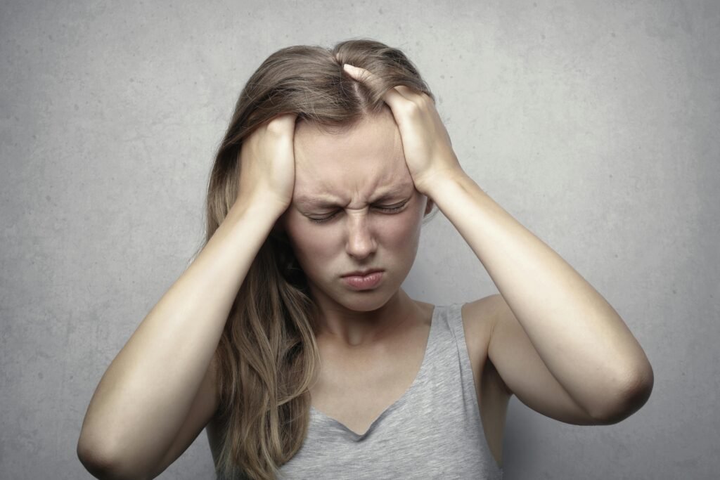 Cefalea, cefalalgia o migraña